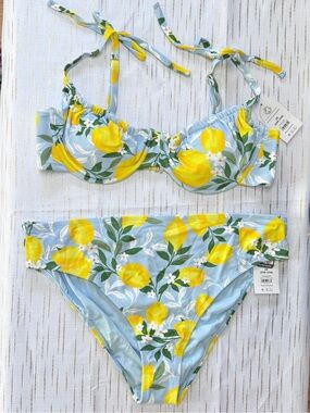 NWT 2X (20W-22W) Yellow Lemon Print Bikini Top & Bottom Set